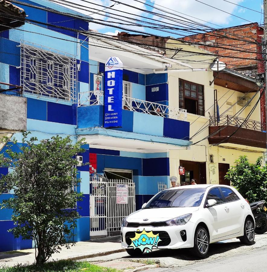 Casa Hotel Manco Mora Medellin Bagian luar foto